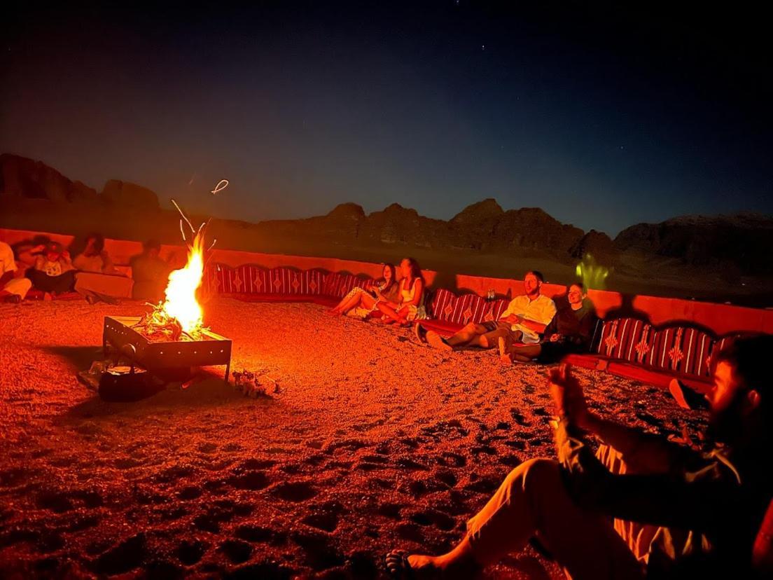 Wadi Rum Shooting Stars Camp 호텔 외부 사진