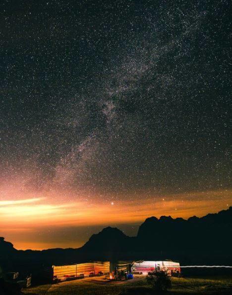 Wadi Rum Shooting Stars Camp 호텔 외부 사진